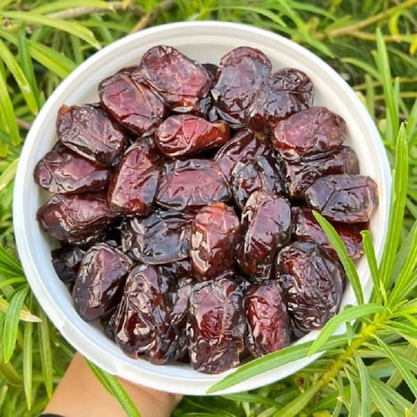 خرما کبکاب طبیعی با طعم به یاد ماندنی